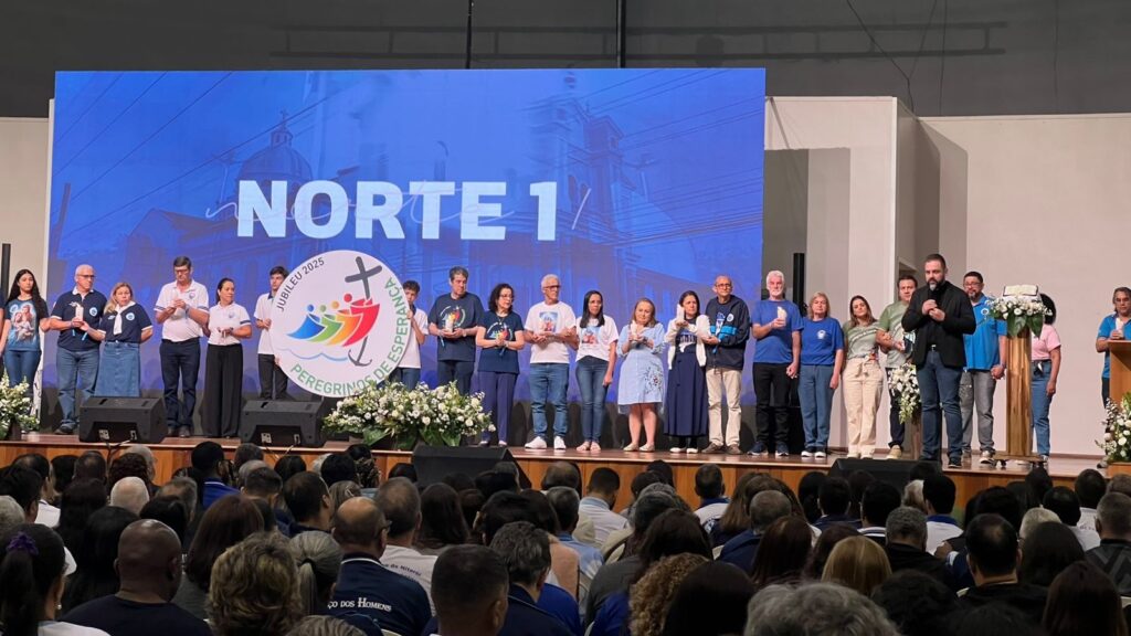 Pastoral Familiar Regional Norte 1 participa no 15º Simpósio e Peregrinação Nacional em Aparecida