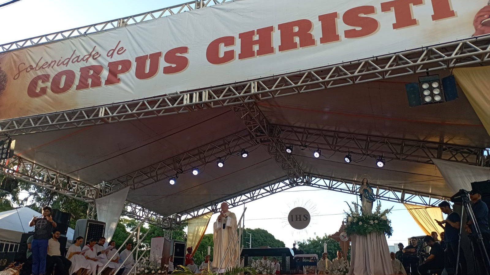 Corpus Christi em Manaus: “Não termos medo de repartir, mesmo se tivermos pouco”