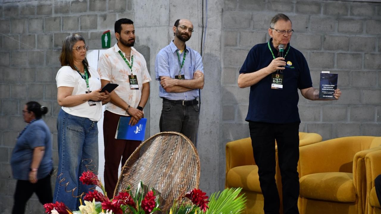 Muticom 2025 lança livros e apresenta texto-base sobre Comunicação e Ecologia Integral