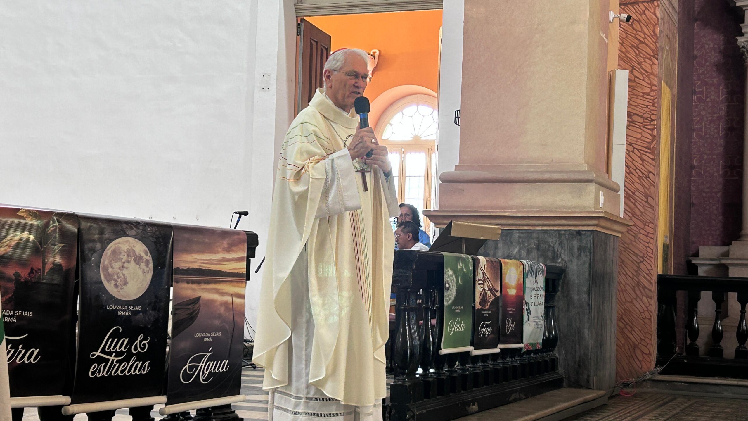 Cardeal Steiner no Jubileu da Terra, da Água e da floresta: “olhar as criaturas sem dominação”