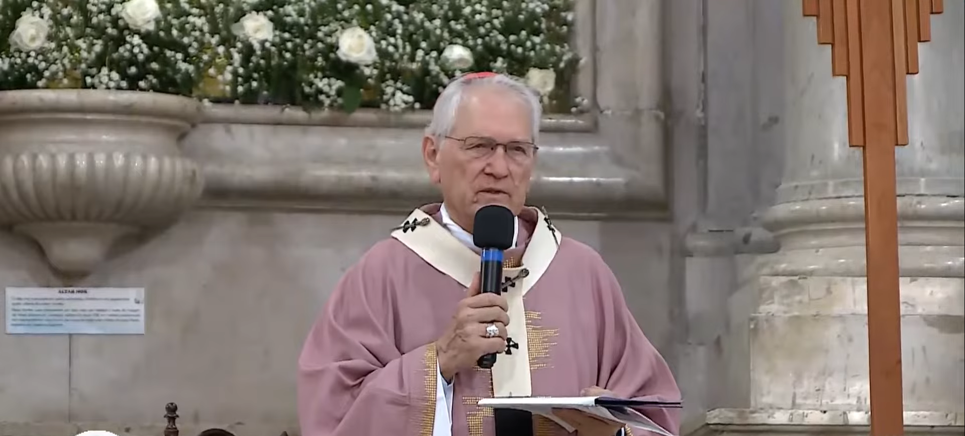 Cardeal Steiner: Advento, “o nascer de Deus em nossa humanidade”